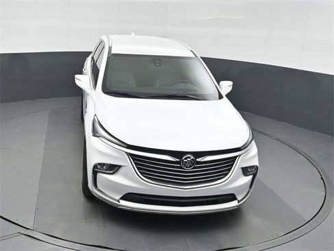 Used 2024 Buick Enclave Premium image 39