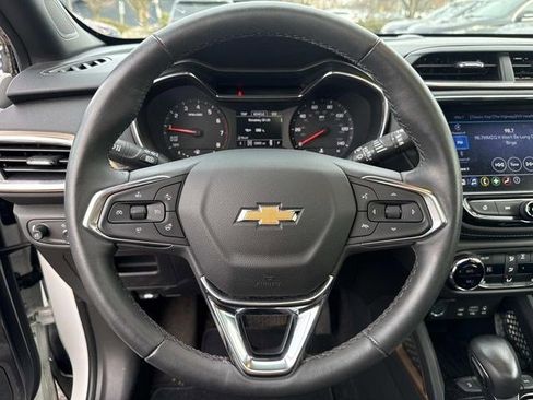 Used 2023 Chevrolet TrailBlazer ACTIV w/ Sun and Liftgate Package image 24
