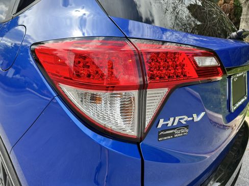 Used 2021 Honda HR-V Sport image 86
