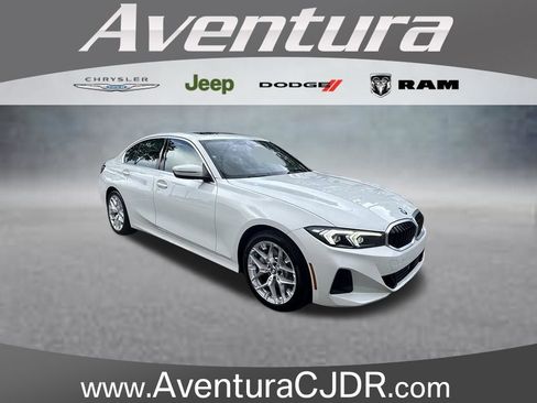 Used 2025 BMW 330i Sedan RWD image 1