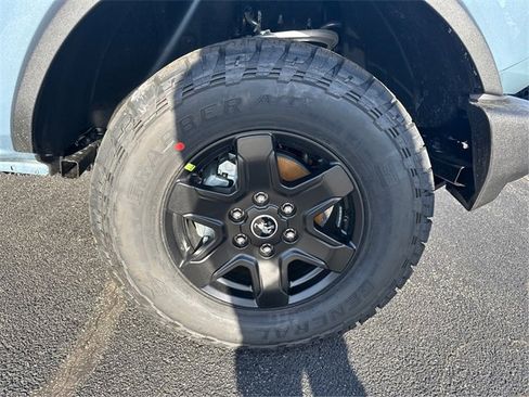 New 2025 Ford Bronco Big Bend image 12