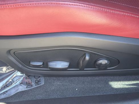 Used 2022 Porsche Taycan 4S image 26