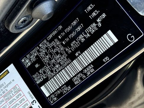 Used 2024 Toyota 4Runner TRD Off-Road Premium image 34