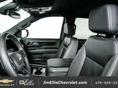 Certified 2025 Chevrolet Tahoe LT RWD image 6