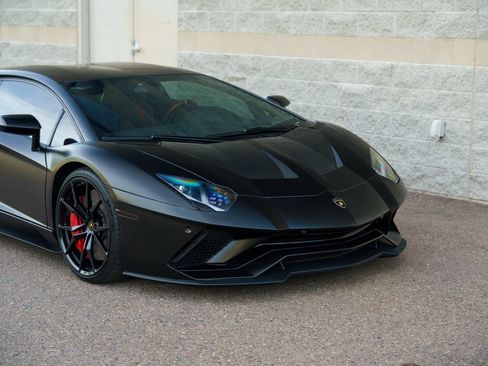 Used 2017 Lamborghini Aventador S AWD/4WD image 43