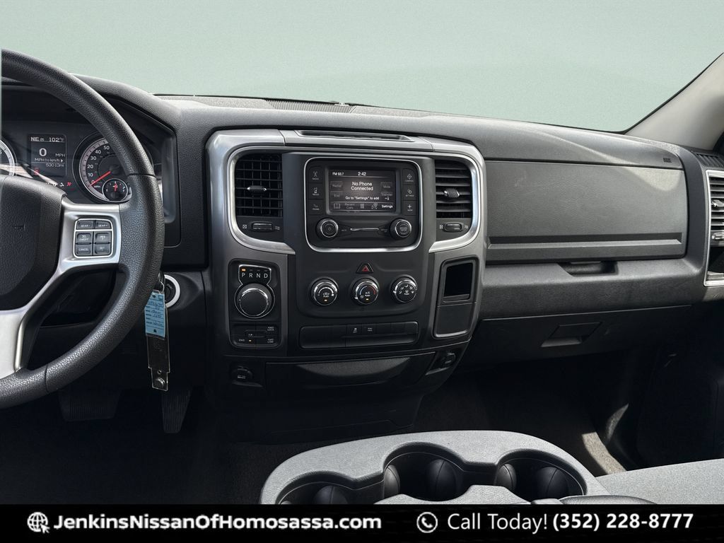Used 2024 RAM 1500 Classic SLT AWD/4WD image 26