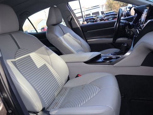 Used 2024 Toyota Camry SE FWD image 20
