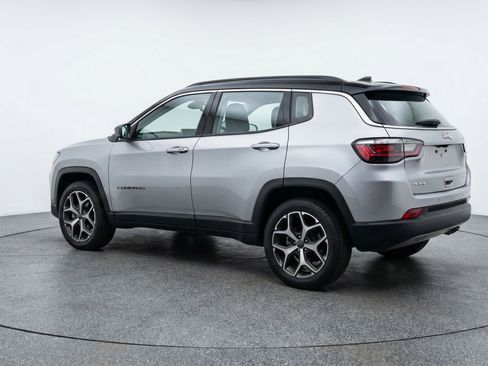 Used 2025 Jeep Compass Limited AWD/4WD image 6