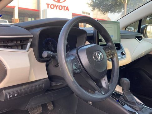 Certified 2026 Toyota Corolla LE FWD image 6