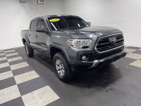 Used 2019 Toyota Tacoma SR5 image 6
