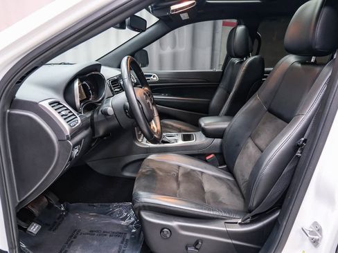 Used 2020 Jeep Grand Cherokee Altitude image 20