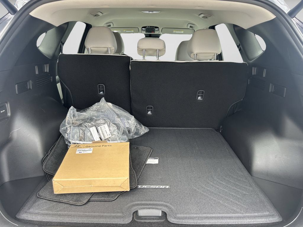 New 2026 Hyundai Tucson SEL w/ Tow & Go Package FWD image 17