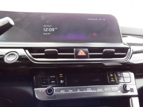 Used 2025 Kia Seltos S FWD image 19