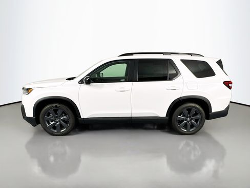 New 2026 Honda Pilot Sport image 8
