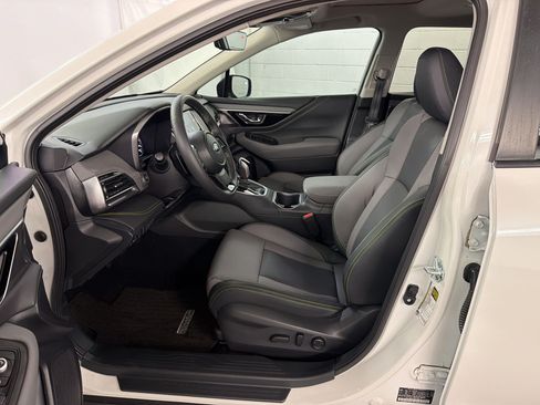 Used 2025 Subaru Outback Onyx Edition w/ Popular Package #2 AWD/4WD image 5