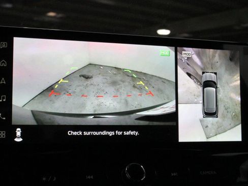 New 2026 Mitsubishi Outlander SE image 13