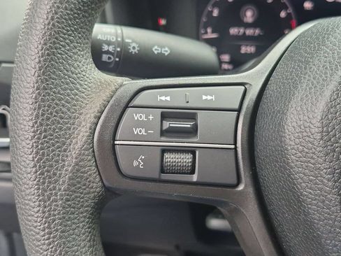 Used 2025 Honda Accord SE image 20
