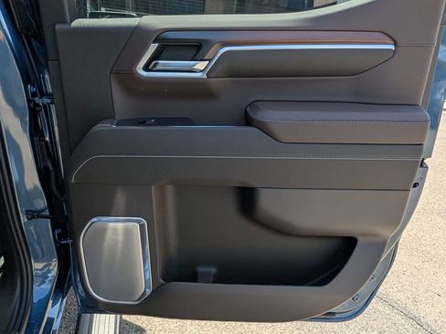 New 2026 GMC Sierra 1500 Denali w/ Denali Reserve Package AWD/4WD image 28