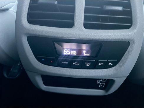 Used 2021 Honda Pilot EX-L image 25