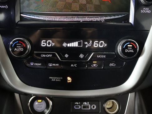 Used 2022 Nissan Murano SV image 40