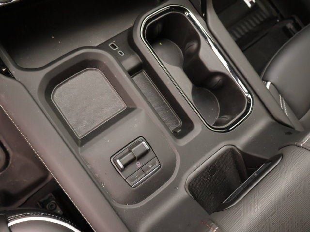 Used 2026 GMC Sierra 2500 AT4X w/ LPO, Black Badging Package AWD/4WD image 23