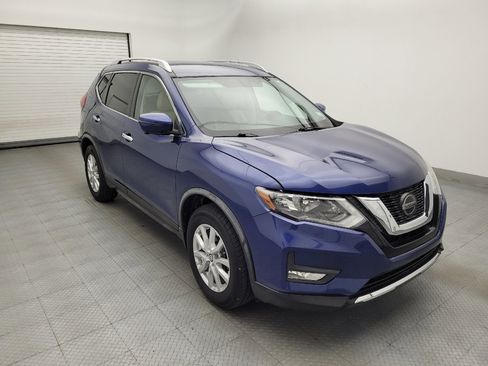 Used 2018 Nissan Rogue SV w/ Premium Package FWD image 13