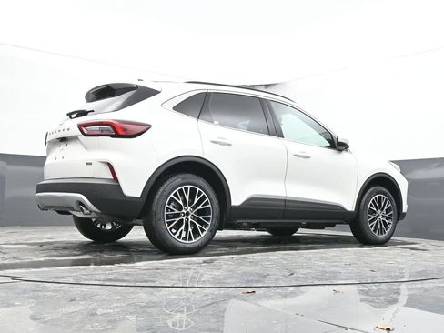 New 2026 Ford Escape SE FWD image 43
