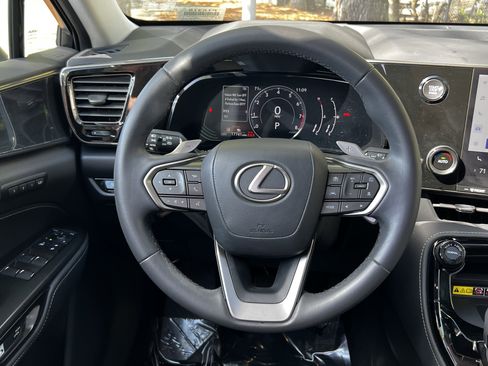 Used 2023 Lexus NX 250 FWD image 33