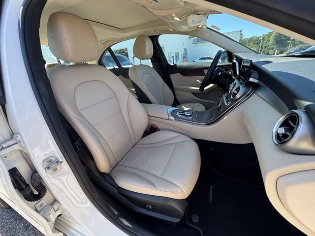 Used 2019 Mercedes-Benz C 300 4MATIC Sedan image 29