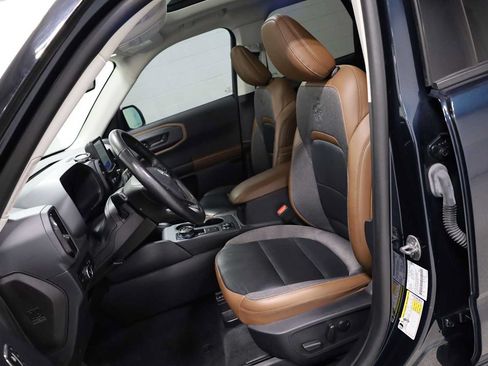 Used 2023 Ford Bronco Sport Outer Banks w/ Tech Package AWD/4WD image 5