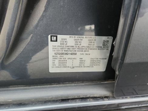 Used 2016 GMC Canyon SLT image 21