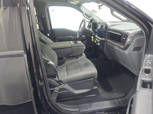 Used 2025 Ford F150 XLT w/ Equipment Group 301A Standard AWD/4WD image 8