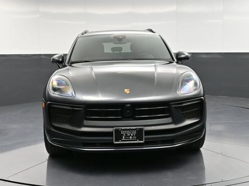 Certified 2023 Porsche Macan GTS image 11