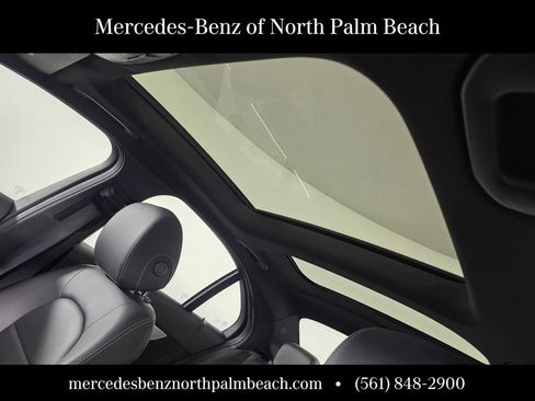 Certified 2018 Mercedes-Benz C 300 4MATIC Sedan image 13