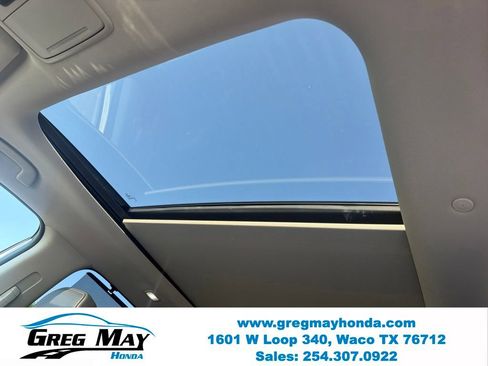 Used 2025 Honda Pilot Touring image 23