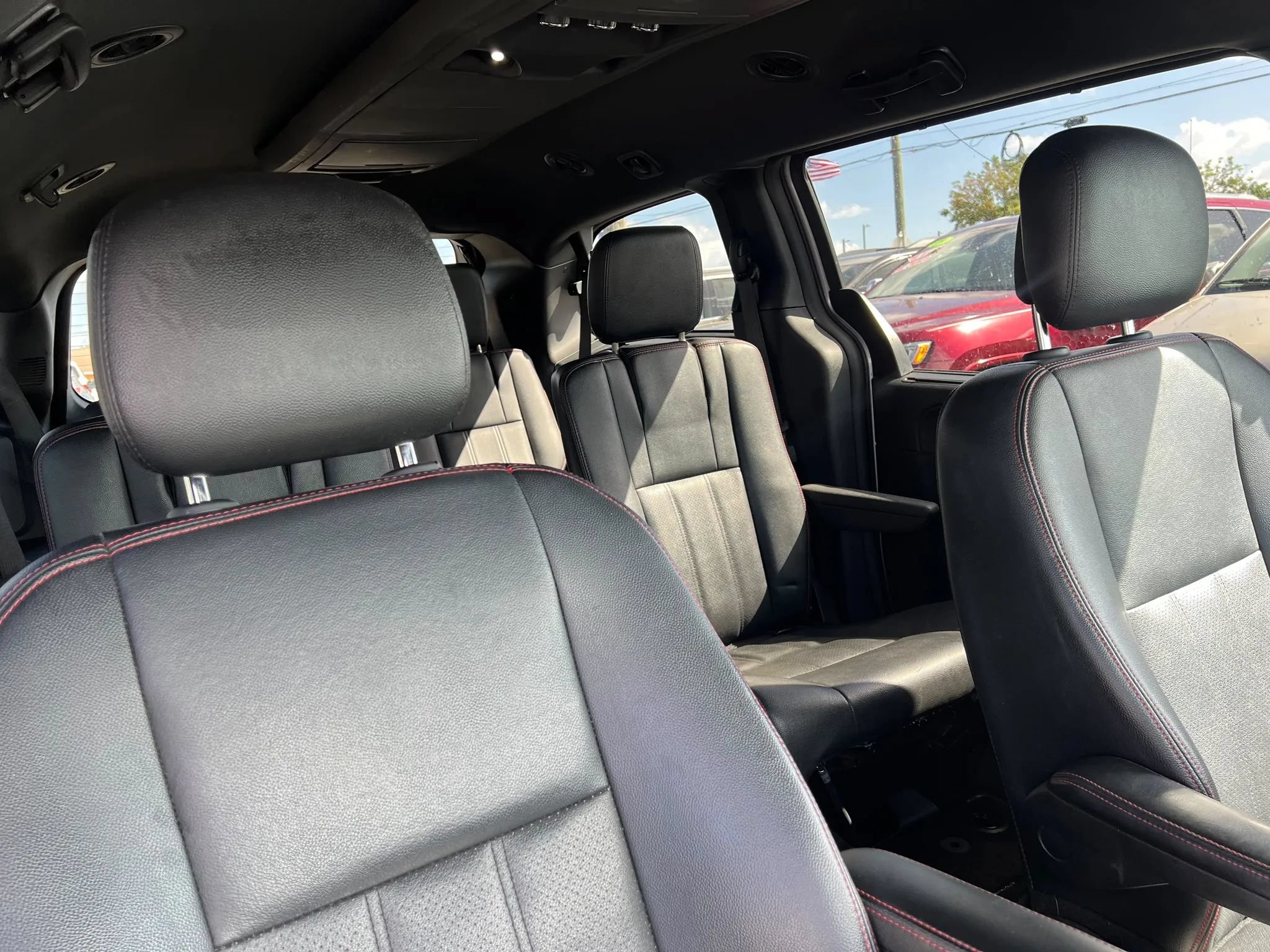 Used 2018 Dodge Grand Caravan GT FWD image 20