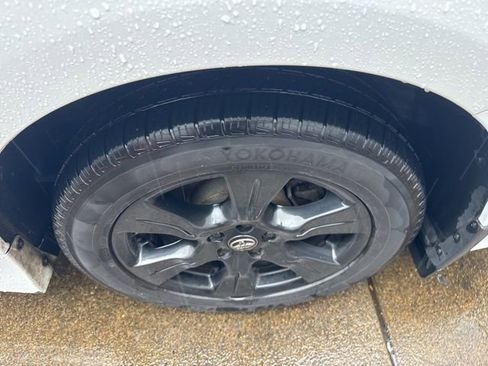 Used 2020 Toyota Sienna SE w/ SE Preferred Package image 10