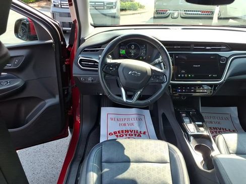 Used 2023 Chevrolet Bolt EUV Premier FWD image 11
