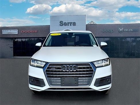 Used 2018 Audi Q7 3.0T Prestige image 2