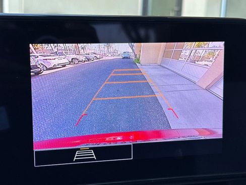 Used 2024 Chevrolet Trax LS w/ LS Convenience Package FWD image 20