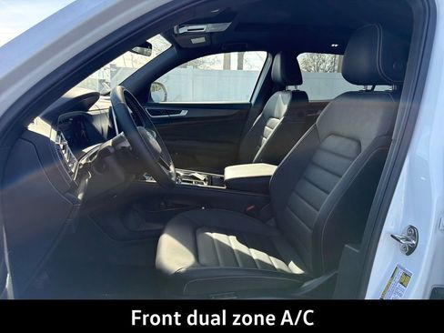 New 2026 Volkswagen Atlas Cross Sport SEL AWD/4WD image 10
