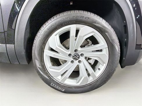 Used 2023 Volkswagen Atlas SE w/ Panoramic Sunroof Package AWD/4WD image 36