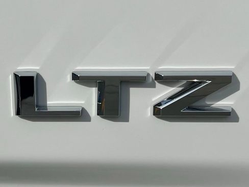 Used 2025 Chevrolet Silverado 2500 LTZ w/ LTZ Convenience Package image 20