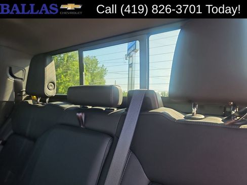Certified 2025 Chevrolet Silverado 2500 LTZ w/ LTZ Convenience Package AWD/4WD image 24