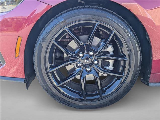 Used 2025 Ford Mustang Coupe RWD image 9