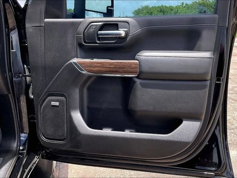 Used 2023 Chevrolet Silverado 2500 High Country w/ LPO, Hitch Package AWD/4WD image 29