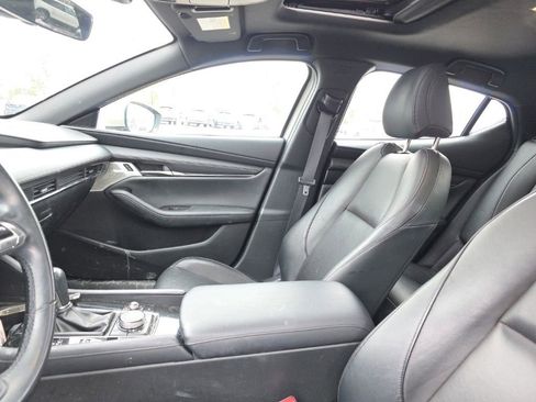 Used 2022 MAZDA MAZDA3 s image 19