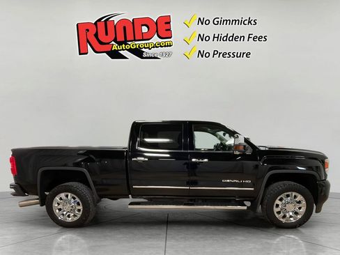 Used 2015 GMC Sierra 2500 Denali w/ Duramax Plus Package image 7
