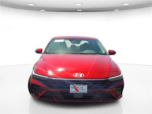 New 2025 Hyundai Elantra Limited image 2