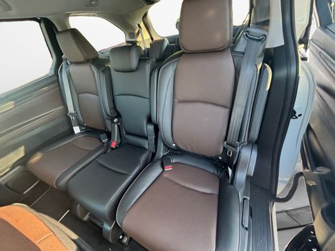 New 2026 Honda Odyssey Elite image 12